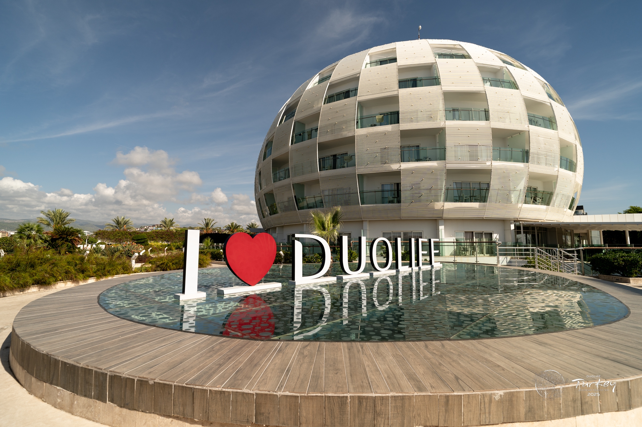 DUOLIFE Leadership Training Trip 2025 - a community that changes the world.